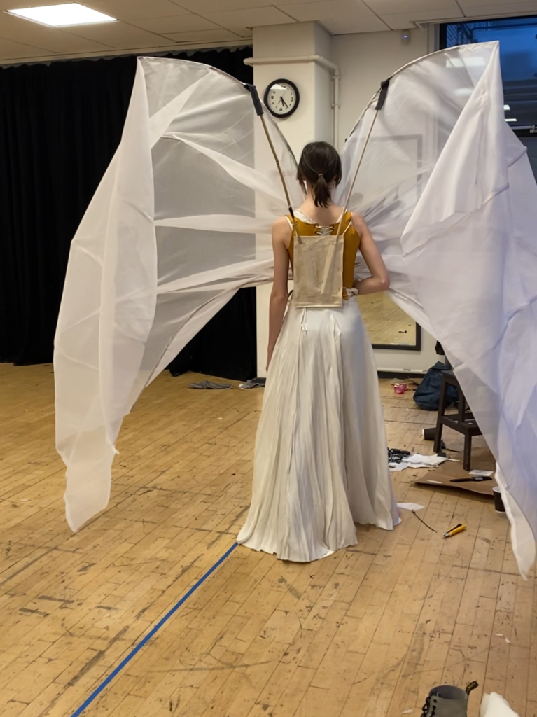 Movement test with skirt