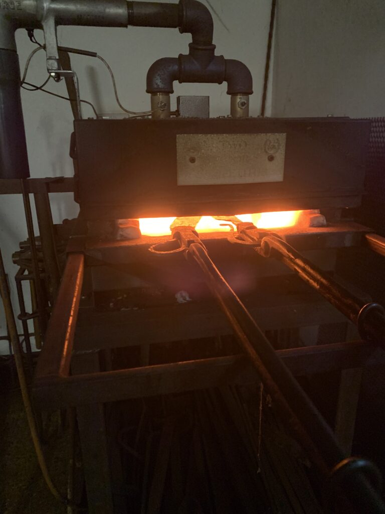 Heating the blade in the furnace, which can reach up to 1200°C
